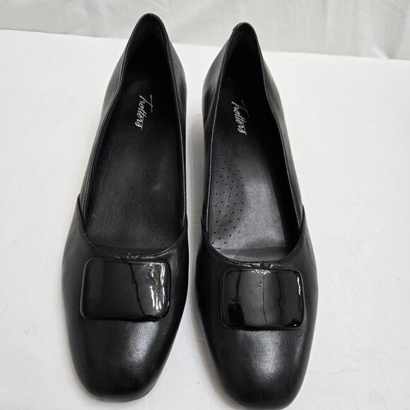 NWOB Trotters Delse Black Leather Low Block Heel Pumps, Size 11 Comfort Shoe - Picture 3 of 11